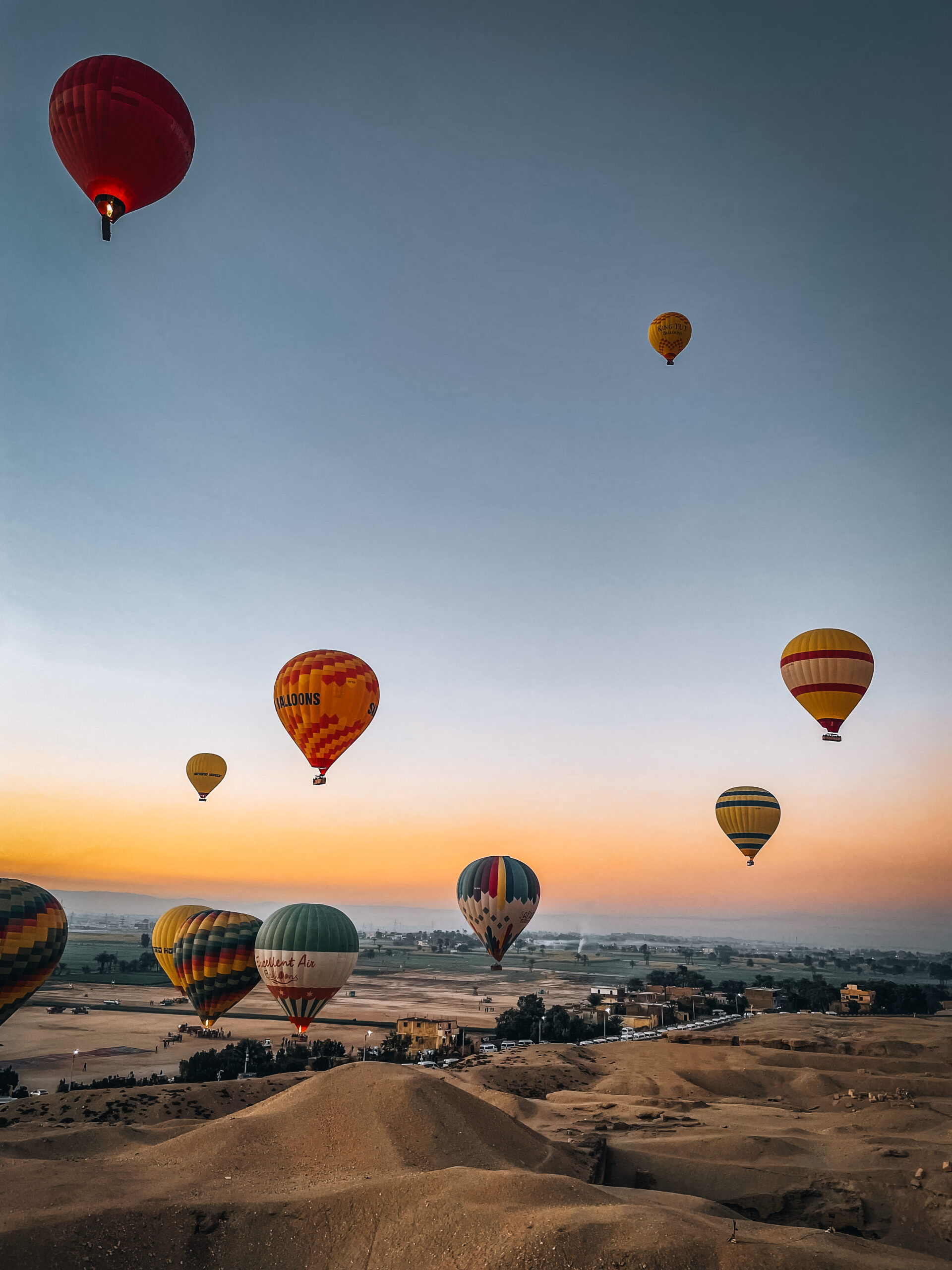 Hot air balloon in Egypt | 13 Weeks Travel